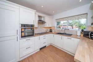 KITCHEN- click for photo gallery